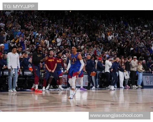 NBA季后赛快船与掘金第三场激战回顾与精彩瞬间分析 NBA季后赛快船与掘金第三场激战回顾与精彩瞬间分析