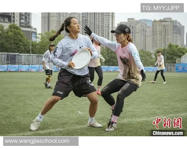 飞盘运动的魅力与挑战:深入探讨重庆飞盘队的耐力训练与发展之路 飞盘运动的魅力与挑战:深入探讨重庆飞盘队的耐力训练与发展之路