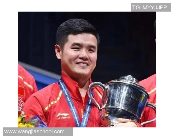 全球十大足球明星独特脸型解析与魅力风采展示 全球十大足球明星独特脸型解析与魅力风采展示